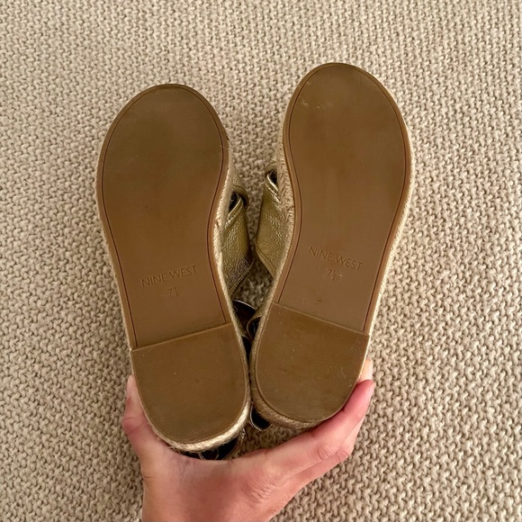 NWOT Nine West Gold Espadrille Sandal - Picture 5 of 5